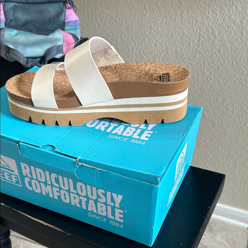 NWT Reef Cream Double-Strap Platform Slide with Cork Footbed 8 - Picture 4 of 5